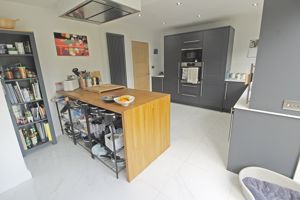 Dining Kitchen- click for photo gallery